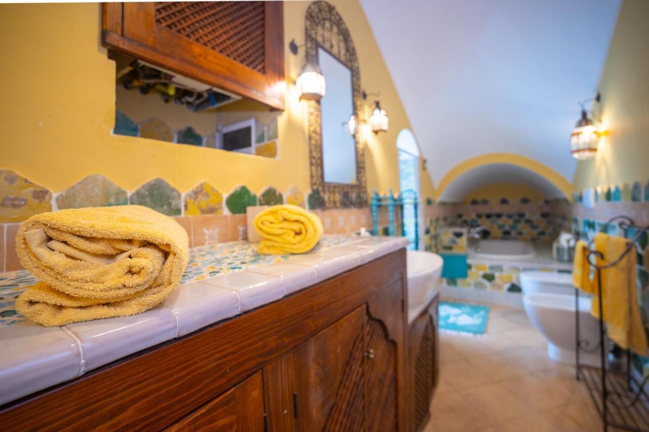 Villa In Gargano - Villa Basso Монте-Сант'Анджело Екстер'єр фото