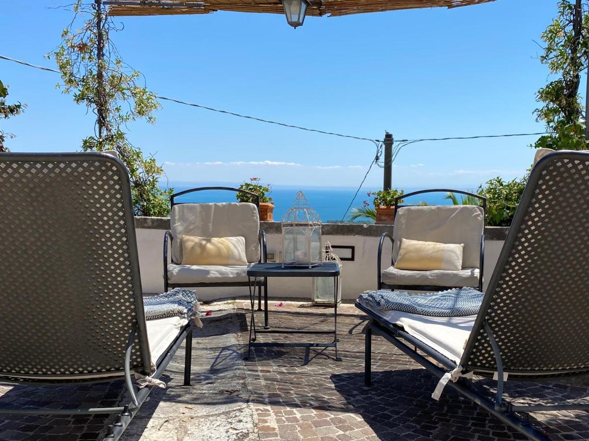 Villa In Gargano - Villa Basso Монте-Сант'Анджело Екстер'єр фото