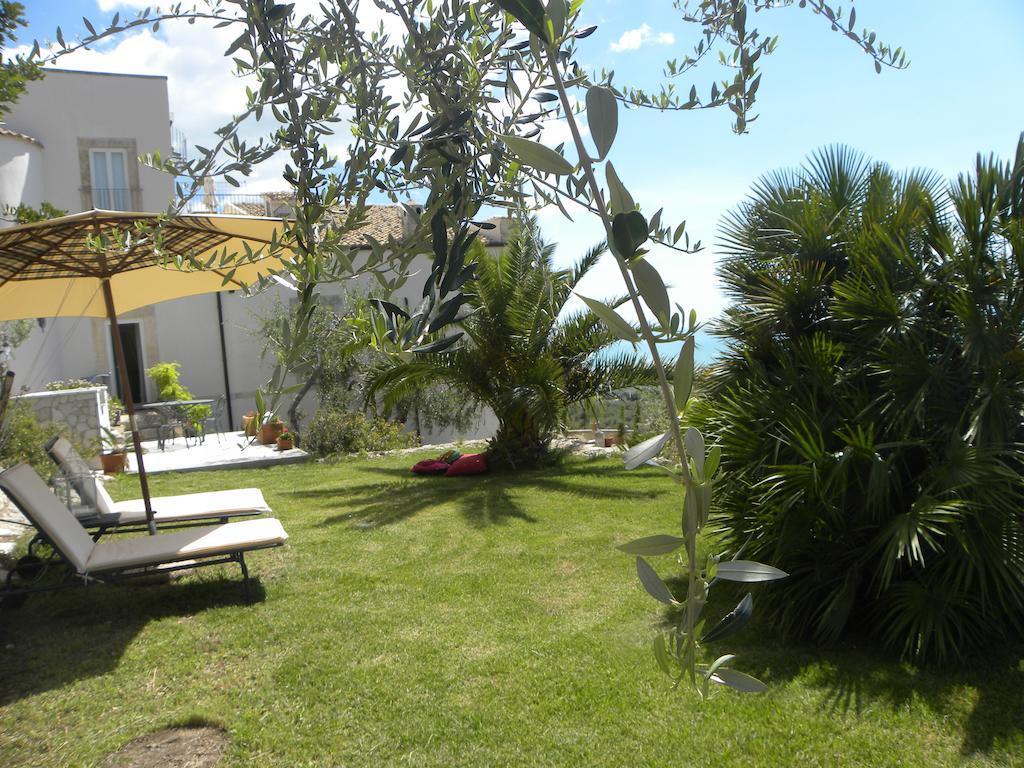 Villa In Gargano - Villa Basso Монте-Сант'Анджело Екстер'єр фото